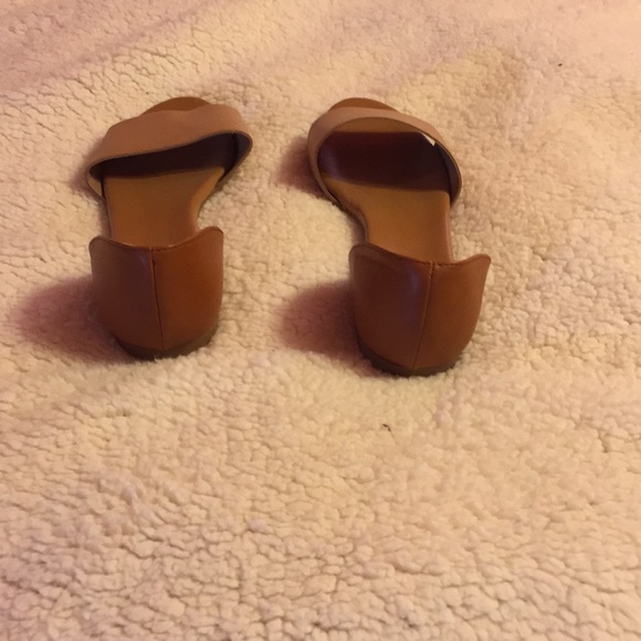 Breckelle’s Flats - Picture 2 of 2